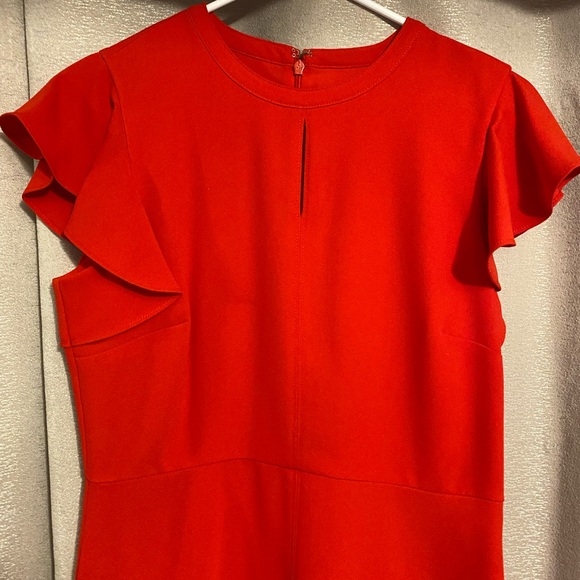 Riley & Rae Res Gwyn Ruffle Sleeve Moss Dress - Picture 4 of 6